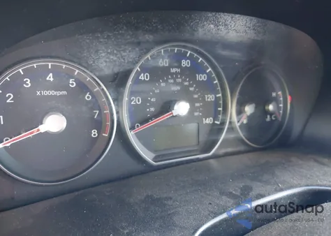 2012 Hyundai Santa Fe Se z USA, uszkodzony, nr VIN 5XYZH4AG0CG167606